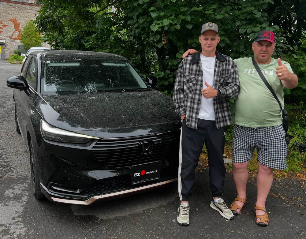 Денис основатель
компании EZ Import: